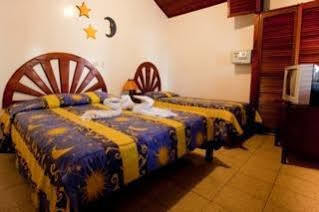 Hotel El Milagro Tamarindo Esterno foto